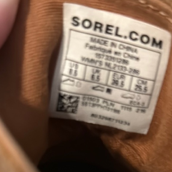 Sorel out n about Brown and Black Duck Boots - Picture 3 of 6